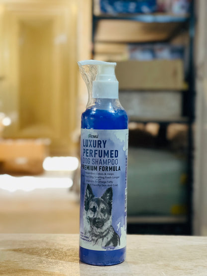 Nexora™ LuxePaws Perfume Wash — Luxury Perfumed Dog Shampoo For Deep Cleaning, Odor Control & Silky Soft Fur